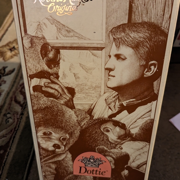 Robert Raikes Vintage Dottie wooden faced rabbit doll with stand - Picture 5 of 9